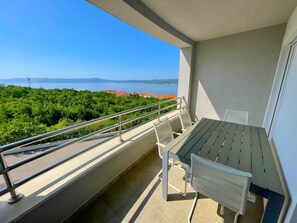 Outdoor dining - Apartment Bella by Interhome (Crikvenica)