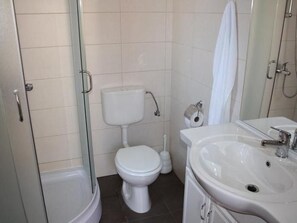Towels - Große Wohnung in Gabonjin mit Großem Garten by Interhome (Krk/Milohnići)