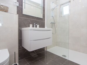 Towels - Komfortable Ferienwohnung mit Terrasse und Garten by Interhome (Rovinj)