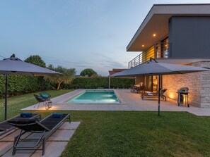 Pool - in Dračevac mit Großem Pool by Interhome (Dracevac)