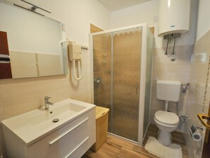 Bathroom - Jurica 4 by Interhome (Novigrad (Istra))