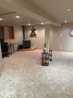 Interior - Cotton Creek Cottage (Casper)