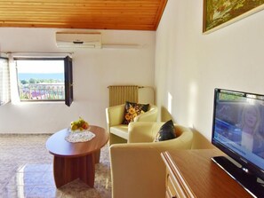TV - Luciana 2 by Interhome (Umag/Zambratija)
