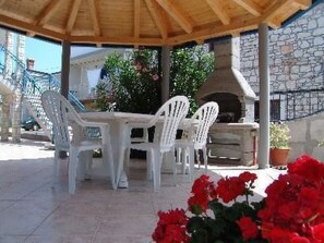 Outdoor dining - Wohnung am Strand by Interhome (Umag)