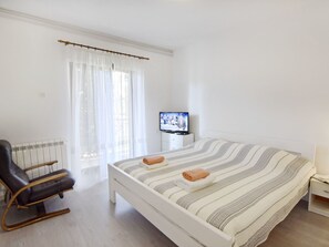 Internet - LINO B4 by Interhome (Umag)