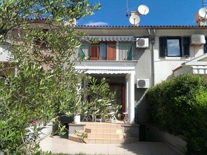Exterior - in Umag mit Balkon by Interhome (Umag)