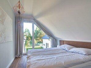 Internet - Haus in den Kiefern - ganzjährig zu vermietendes Haus by Interhome (Choczewo)