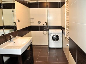 Towels - Komfortable Wohnung Mysliwska M3 in Kolberg by Interhome (Kolobrzeg)