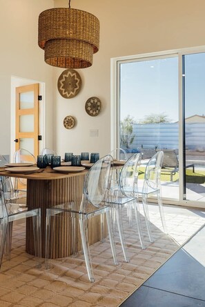 Dining - High Noon | Custom pool, spa, pickleball court (Joshua Tree)