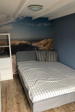 2 bedrooms, Internet
