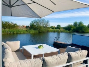 Outdoor dining - in Wervershoof mit Terrasse und Garten by Interhome (Wervershoof)
