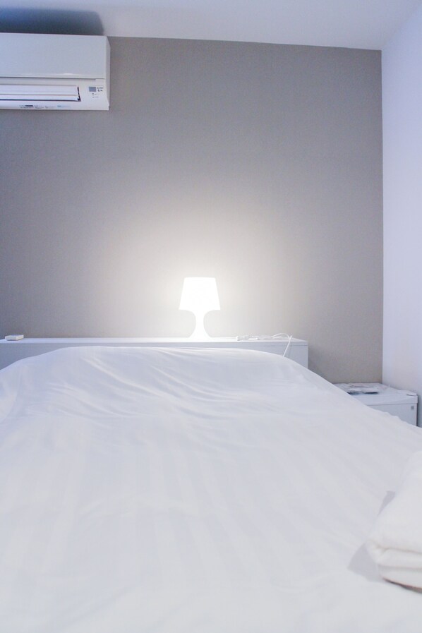 Deluxe Double Room, 1 Double Bed, Balcony, City View | Free WiFi