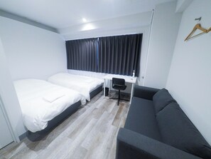 Family Twin Room, City View - HOSTEL EstLiLas KANDA (Tokyo)