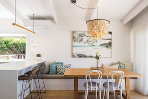 Dining - A Ray of Sunshine Beach Shack - Upper Level (Sunshine Beach)