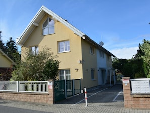 Exterior - Florian 3 in Bezirk 21-Floridsdorf by Interhome (Vienna)