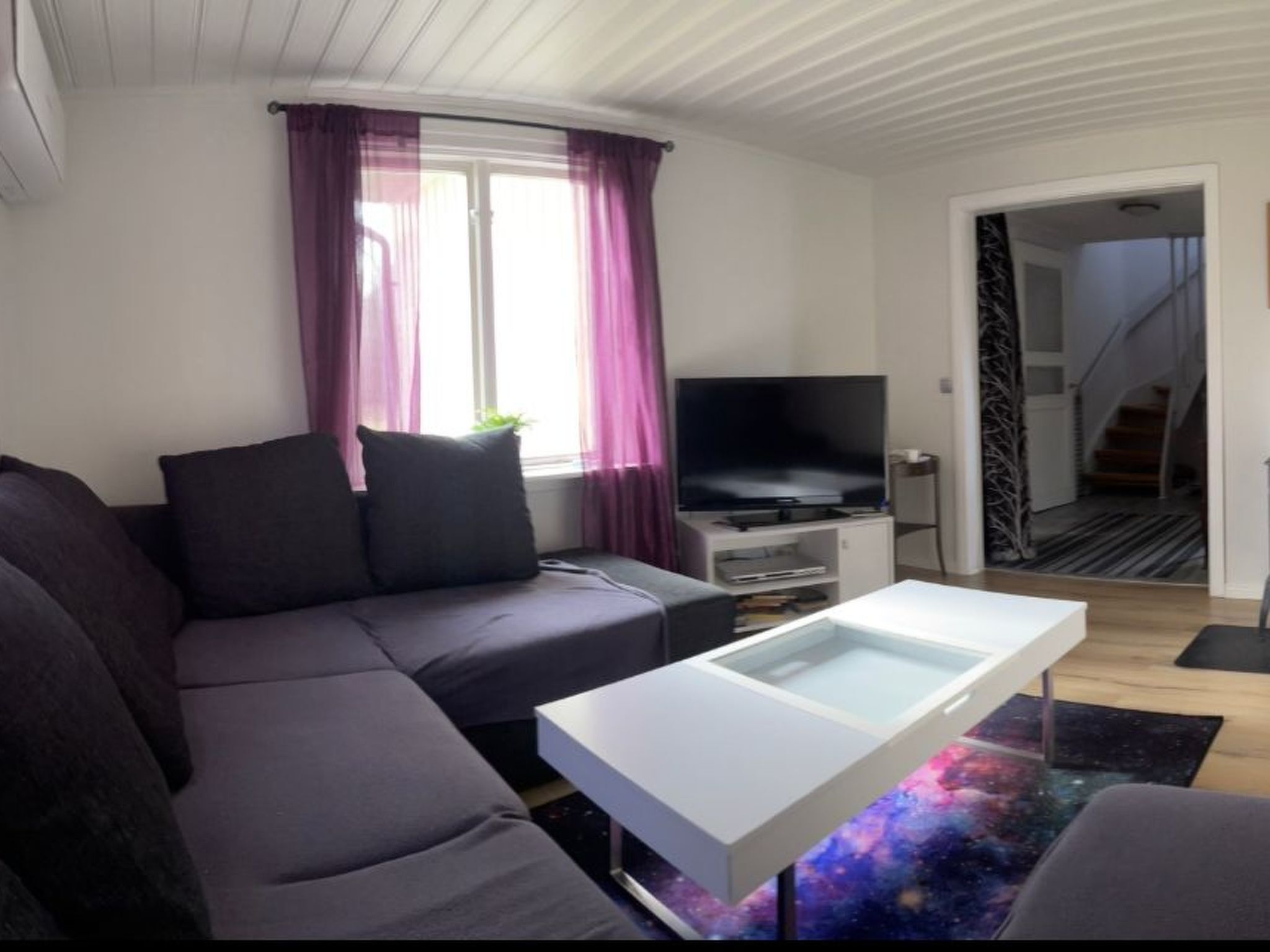 Cheminée, lecteur de DVD