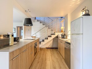 Fridge, microwave, oven, dishwasher - Cloucarnac by Interhome (Carnac)