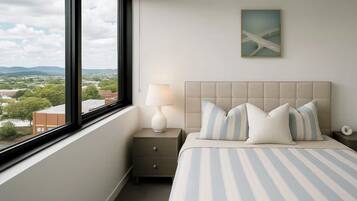 2 habitaciones, tabla de planchar con plancha, wifi y ropa de cama