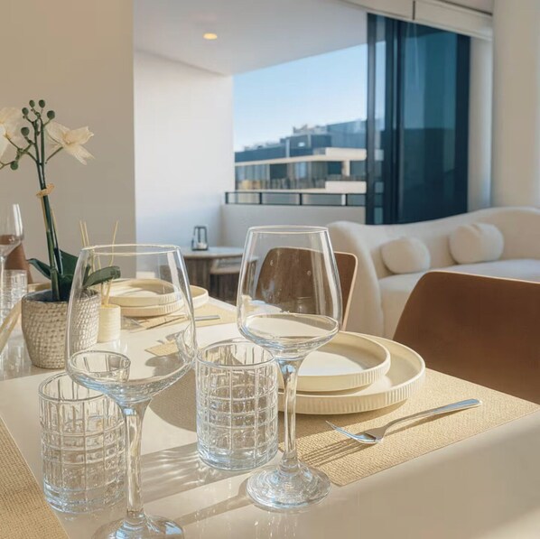 Interior - Milton Oasis - Luxury Apt near Milton Station (Milton)