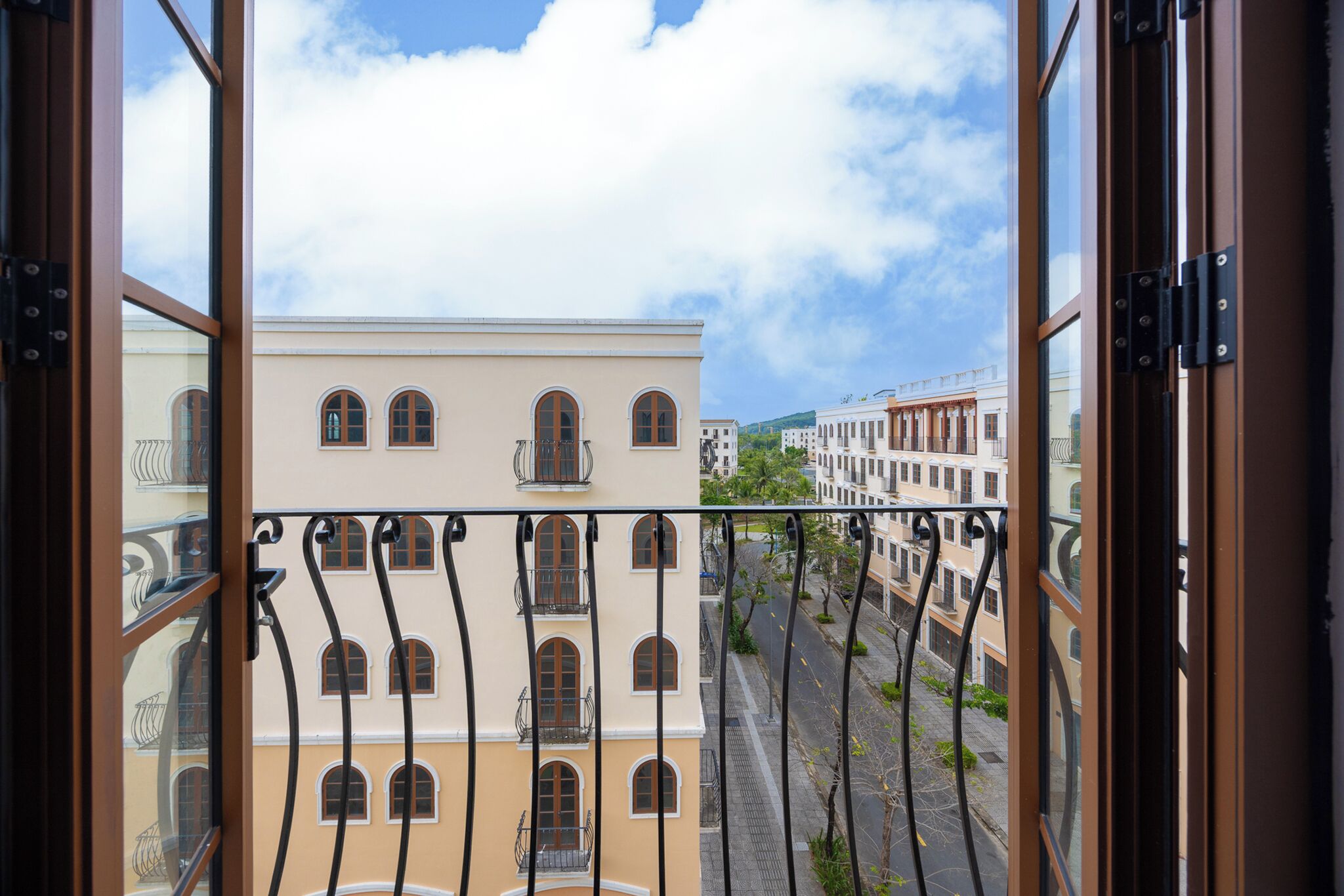 Superior Double Room, Balcony, City View | Soundproofing, free WiFi