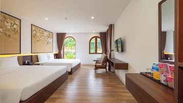 Family Quadruple Room, Balcony | Soundproofing, free WiFi