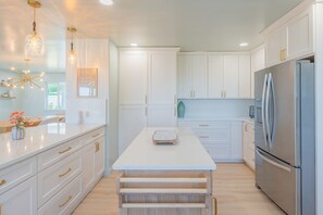 Fridge, microwave, oven, stovetop - Pacific Edge  Private Beach Access, Oceanfront Luxury Retreat 4BR 3BA (Smith River)