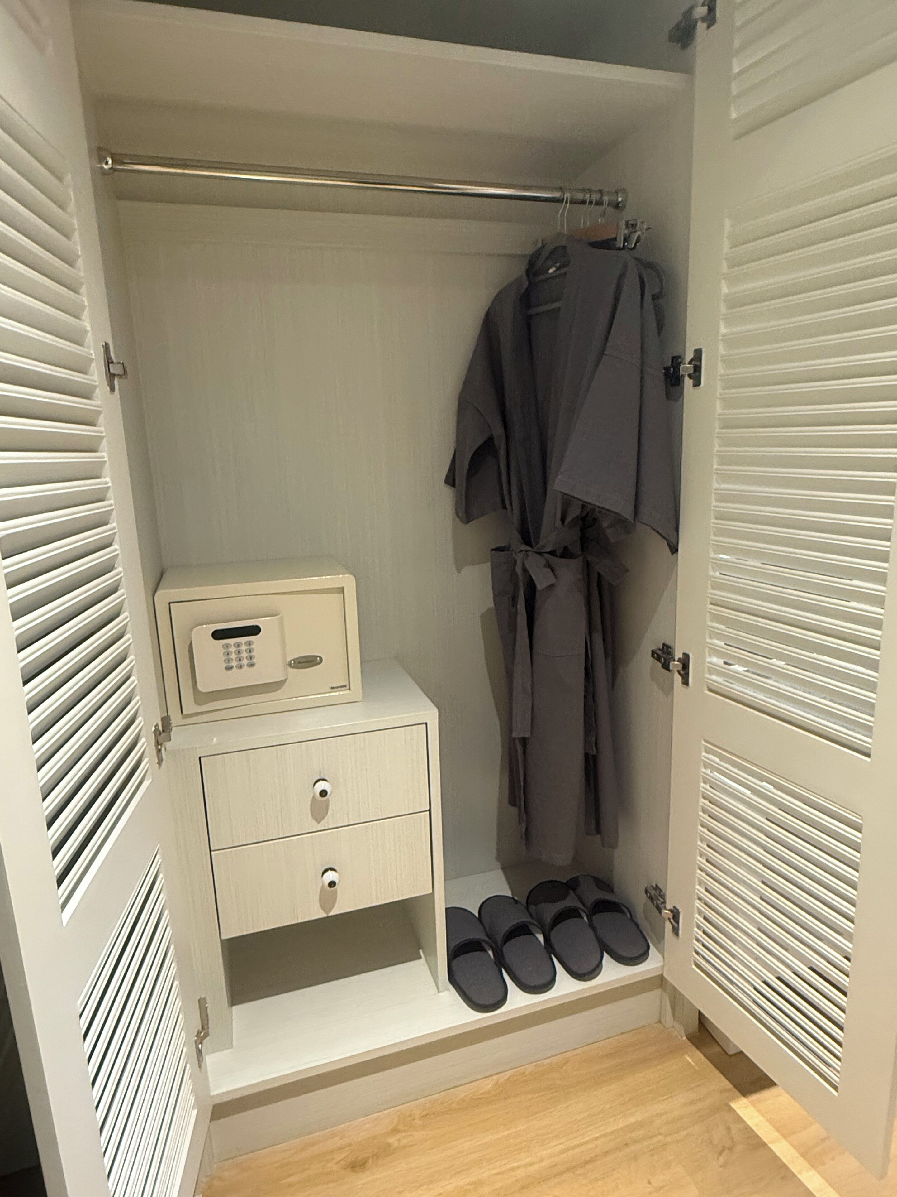 Deluxe Double Room, City View | In-room safe, desk, blackout drapes, free WiFi