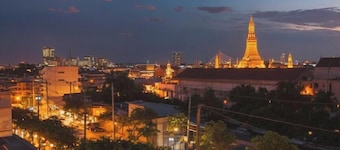 TUAN Hotel Bangkok near Wat Arun