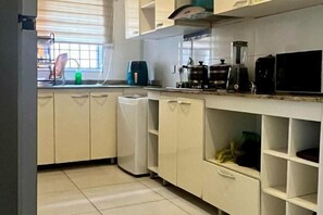 Laundry room - Bytup 2Bedroom Apt in Lekki,24Hrs Light, Wifi ,Fully Serviced Apartment , Water Heater Smart tv (Ibeju)