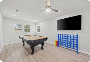 Spielezimmer