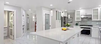 Spacious 4-bedroom house in charming Everett with AC
