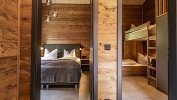 Chalet | 2 bedrooms, individually furnished