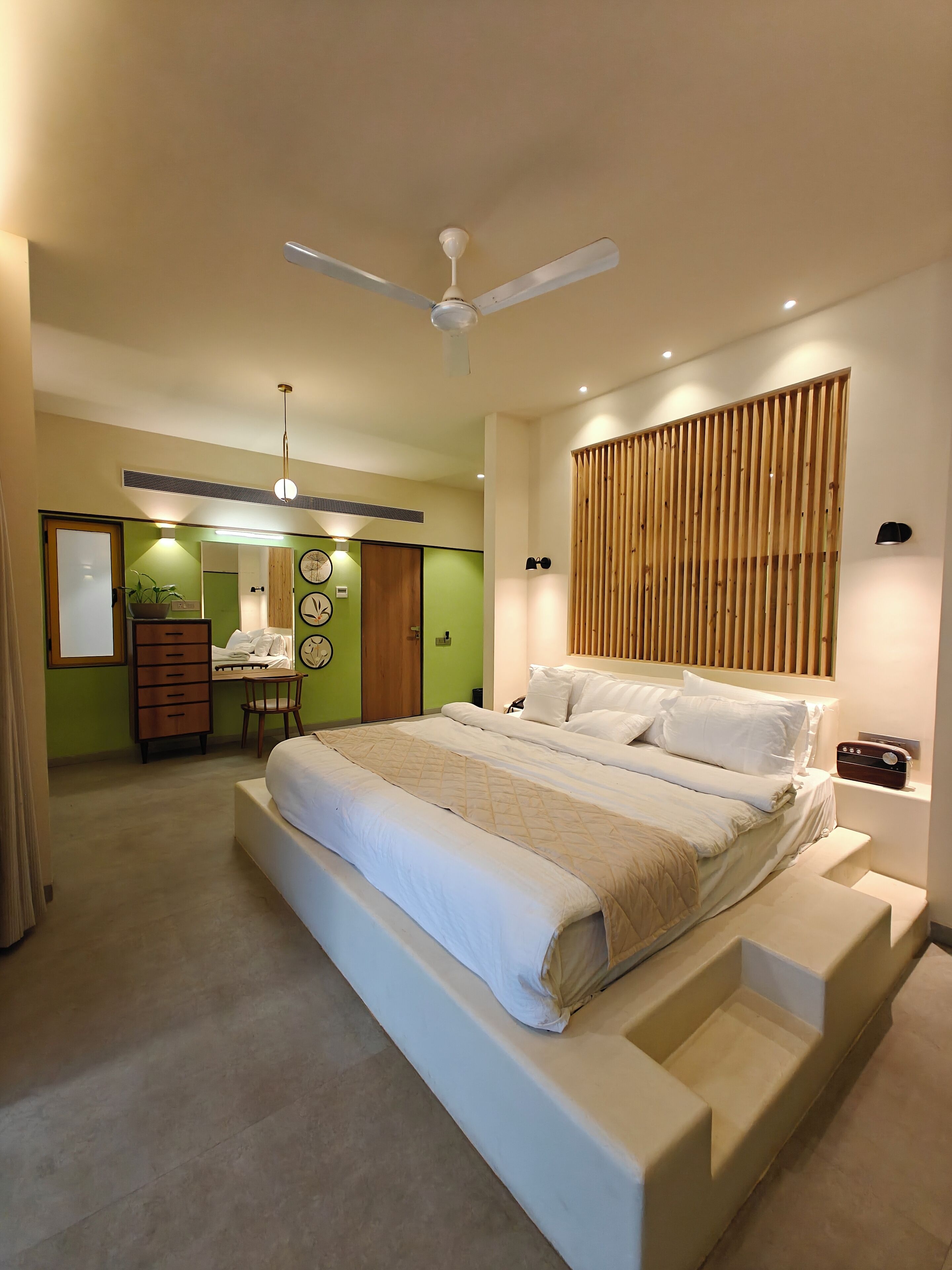 Deluxe-Zimmer | Betten mit Memory-Foam-Matratzen, Zimmersafe, schallisolierte Zimmer