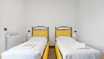 Vila Keluarga, beberapa kamar, 2 kamar mandi (Moneglia Villa in A Quiet Place) | 5 kamar tidur, Wi-Fi gratis, dan seprai linen