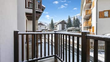 Familienapartment, Mehrere Schlafzimmer (The Sunflower) | Ausblick vom Zimmer