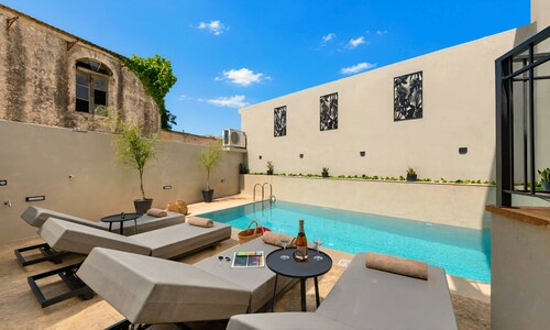 Roustico Luxury Villa Heated Pool and Whirlpool