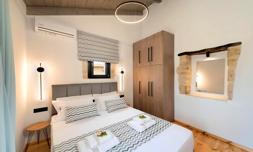 Roustico Luxury Villa Heated Pool and Whirlpool