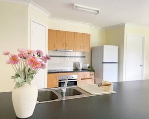 Microwave, oven, dishwasher, toaster - Riverview Modern Haven | Entire 4BR Home (Riverview)