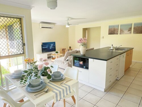 Riverview Modern Haven | Entire 4BR Home