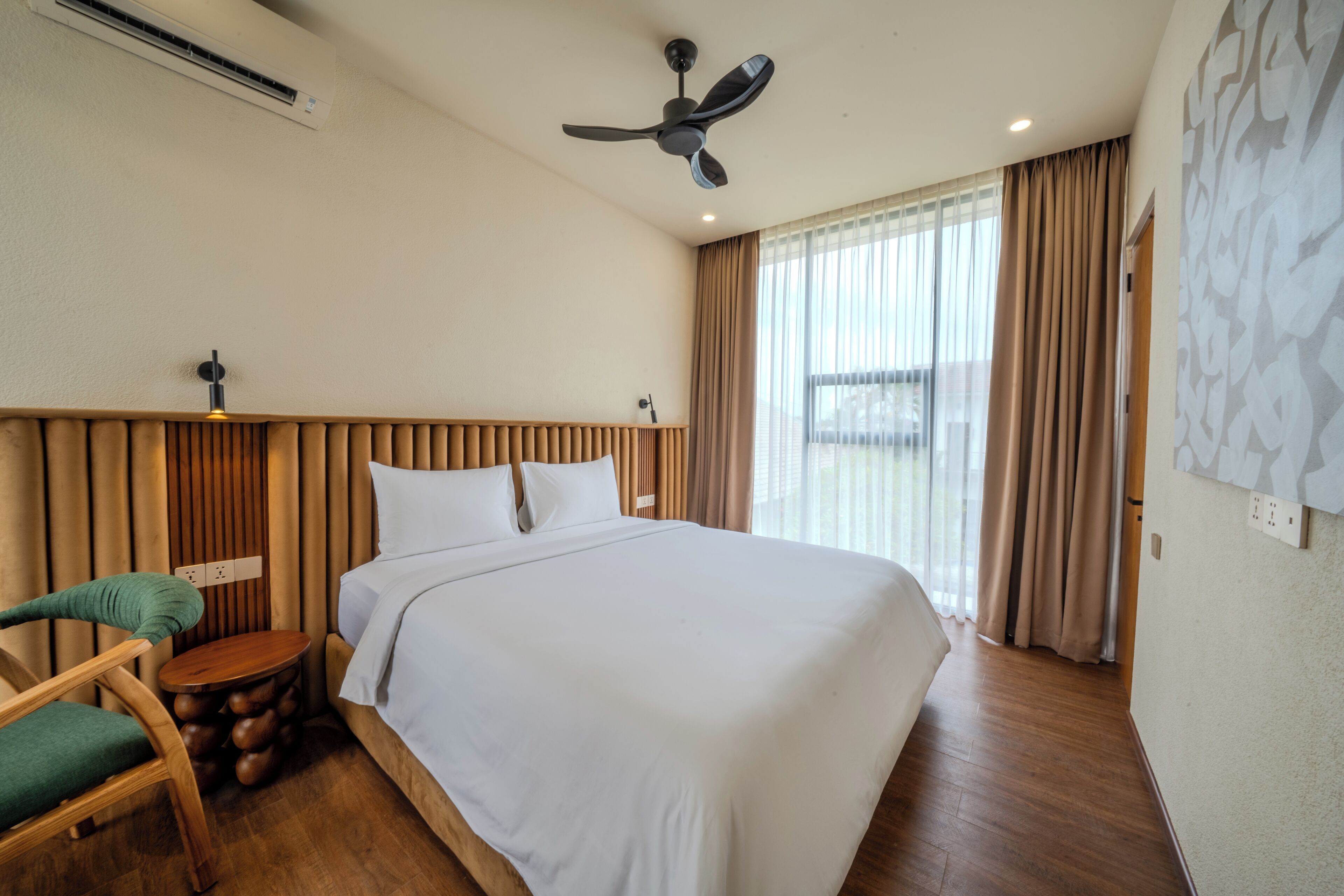 Luxury-Villa, 1 Schlafzimmer | Schreibtisch, laptopgeeigneter Arbeitsplatz, kostenloses WLAN