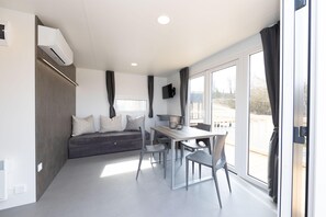 Mobile Home | Living room - Mobilehome auf dem Vital Camp Bayerbach (Bayerbach)