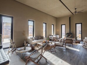 Coffee shop - LOSTVILLA Zhongwei Yellow River (Zhongwei)