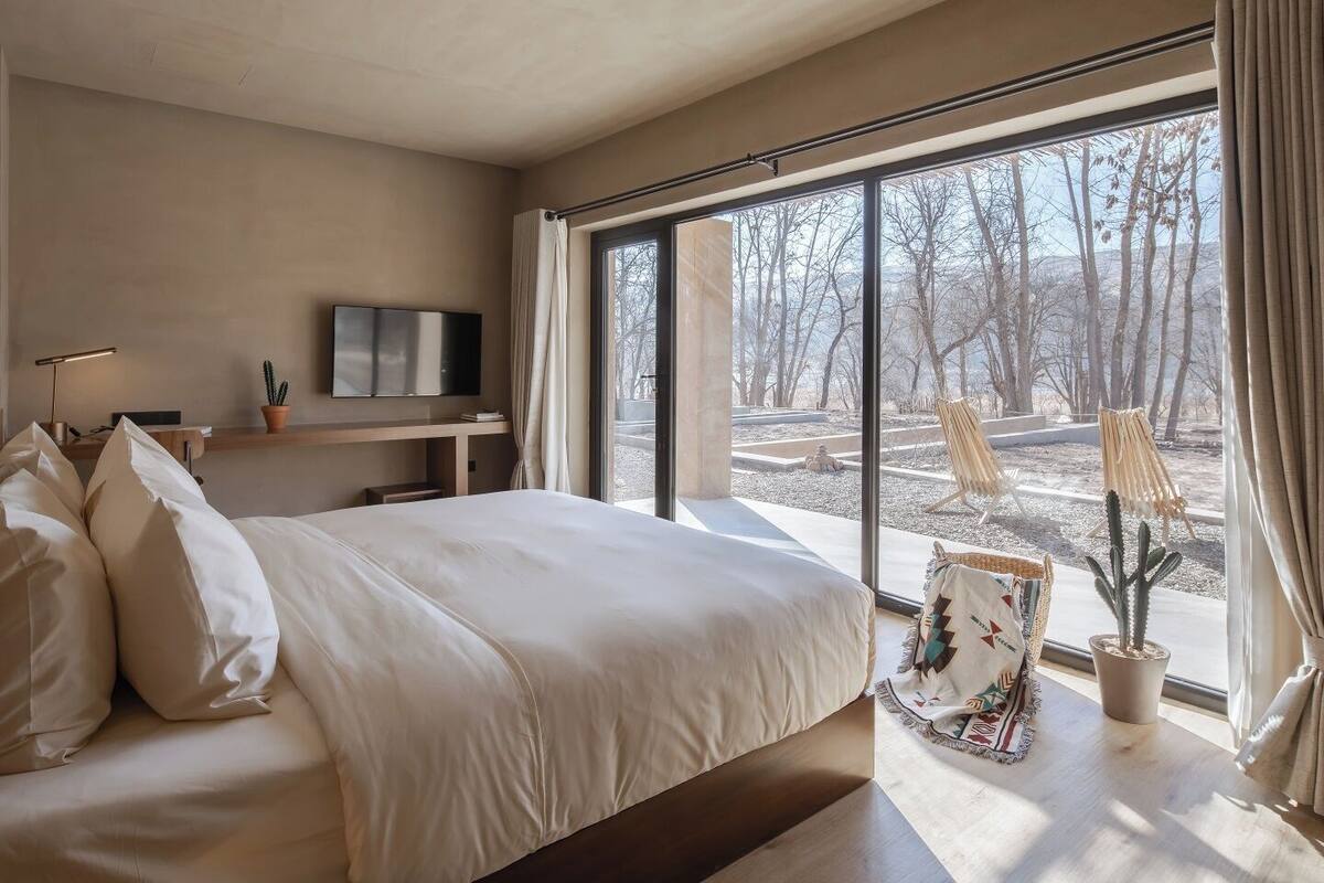 Superior-dobbeltværelse - udsigt til gårdsplads | Gratis minibar, skrivebord, mørklægningsgardiner, gratis Wi-Fi