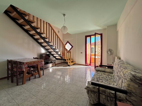 5 beds in central area with terrace