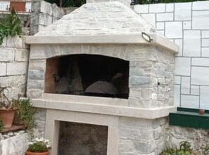 Estudio (Studio Apartment With Balcony and Vie) | Área de parrilladas y picnic