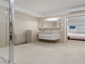 Apartment (Magnolia Art Studio) | Bathroom - Magnolia Art Studio (Dubrovnik)