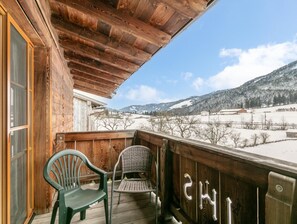 Property grounds - Rustic Apartment near Leogang with Alpine View (Leogang)