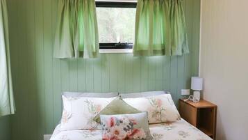 熨斗/熨衫板、Wi-Fi、床單