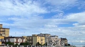 Deluxe Triple Room, Balcony, City View | Miscellaneous