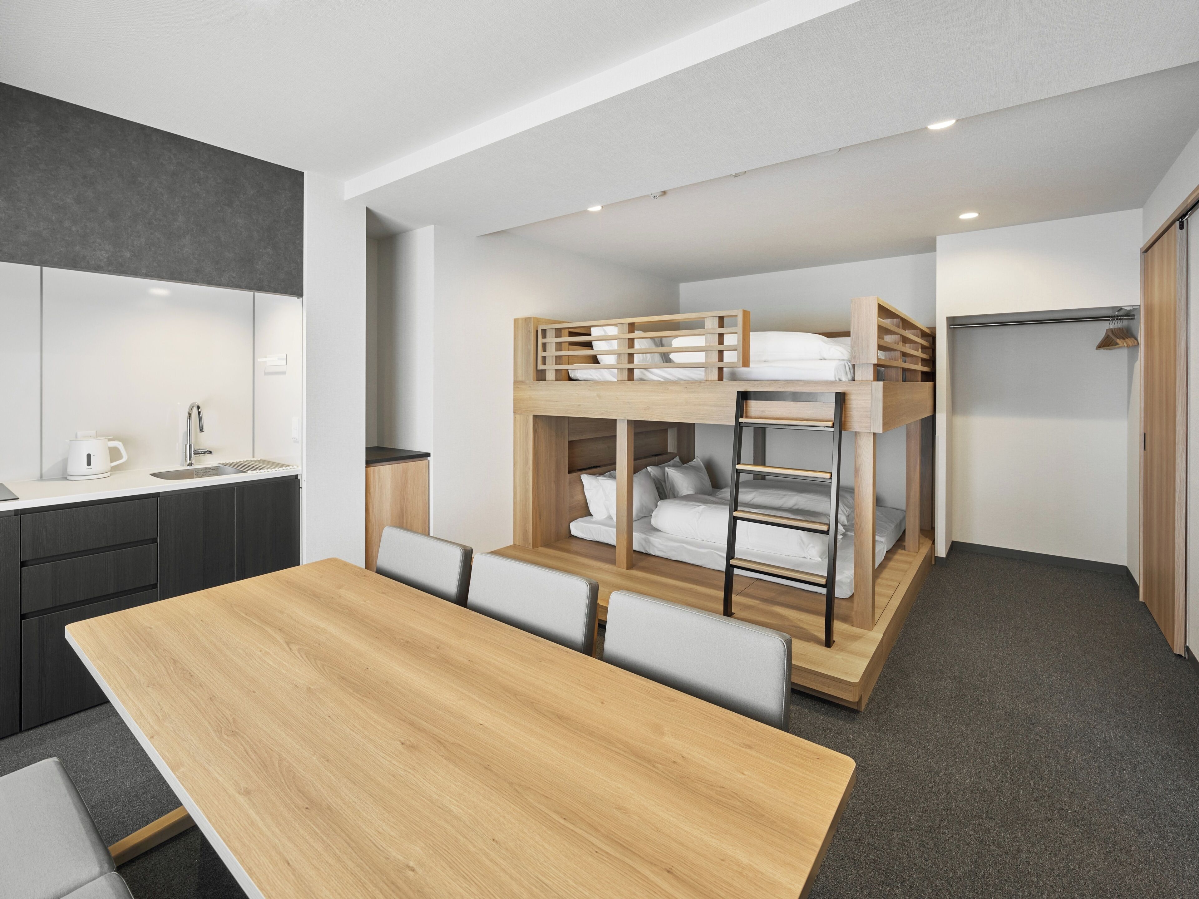 Superior One-Bedroom Family Apartment for 6, Non Smoking | Down comforters, in-room safe, cribs (free), WiFi (free)